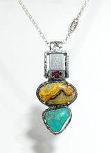 Load image into Gallery viewer, Desert Heart USB Necklace
